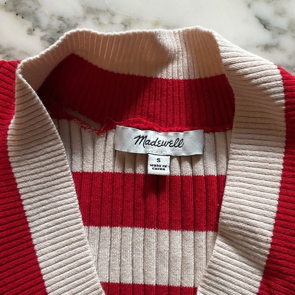 EUC Madewell NT749 Red and Cream v-neck ribbed stripe Sweater S Seam Separated